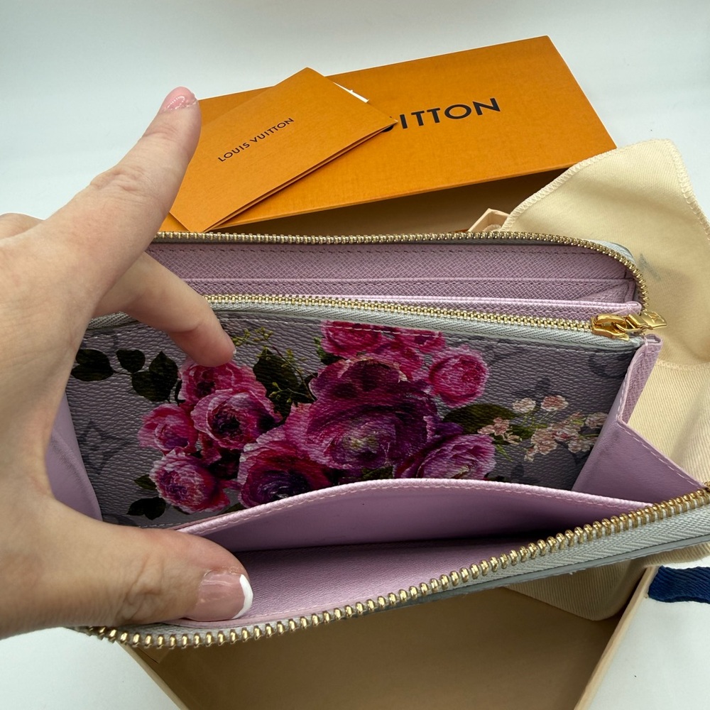 Louis Vuitton Ultra Rare Garden Wallet - Picture 6 of 6